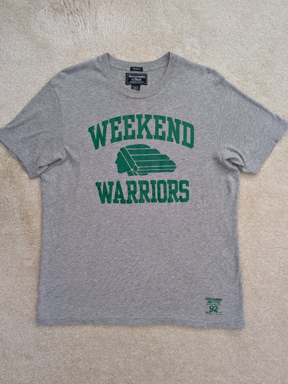 Vintage Abercrombie & Fitch gray t-shirt Y2K